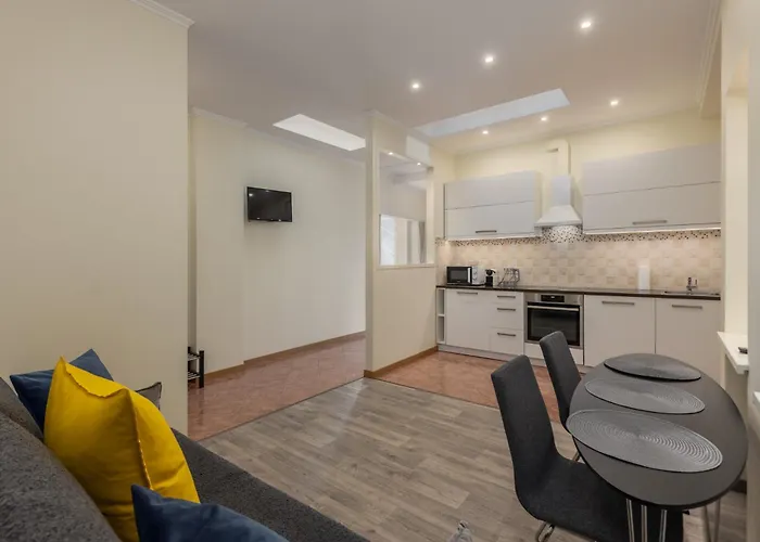 Heart, Loft View, Free Parking And Bag Storage