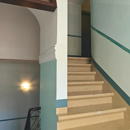 Heart, Loft View, Free Parking And Bag Storage شقة