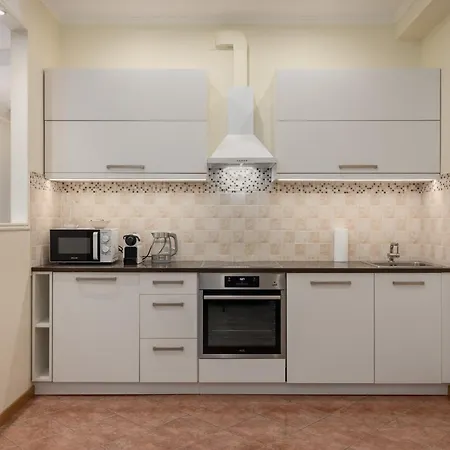 Heart, Loft View, Free Parking And Bag Storage Apartment