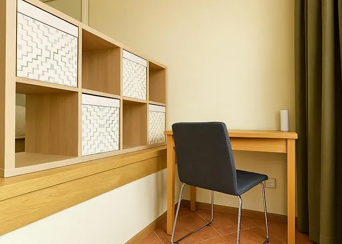 Heart, Loft View, Free Parking And Bag Storage Apartment *