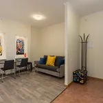 Heart, Loft View, Free Parking And Bag Storage Apartment *