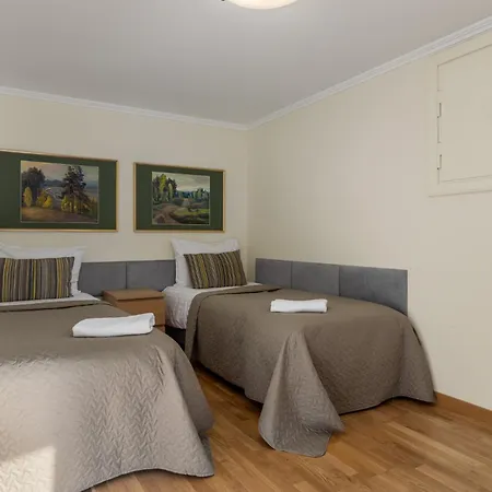 Apartment Heart, Loft View, Free Parking And Bag Storage